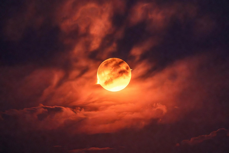 Самая сильная магнитная буря февраля закончилась. Сегодня, 17 февраля, ожидается солнечное затмение